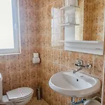 Dom Mladenovi 4*