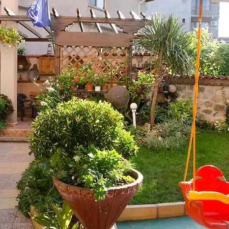 Dom Mladenovi Pensjonat Sozopol
