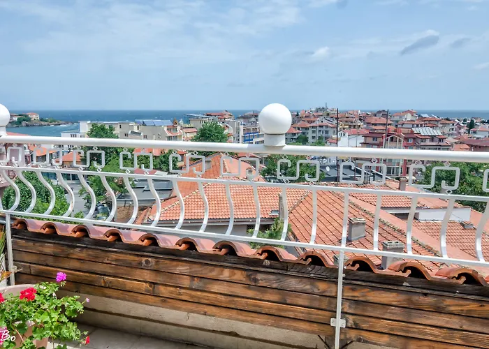 Guest house Dom Mladenovi Sozopol