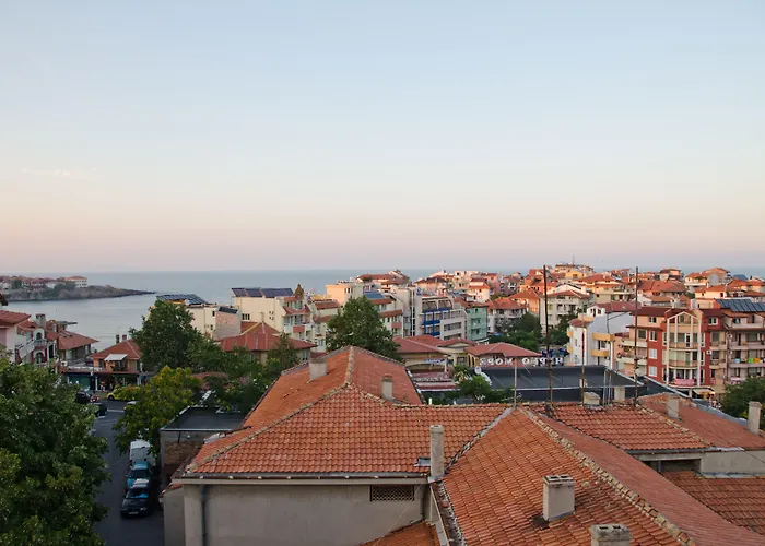 Guest house Dom Mladenovi