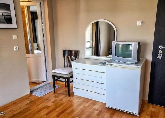 Dom Mladenovi Guest house Sozopol