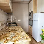 Dom Mladenovi 4*