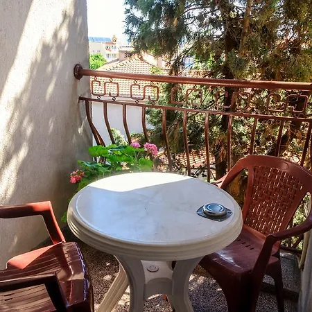 Penzion Dom Mladenovi 4*