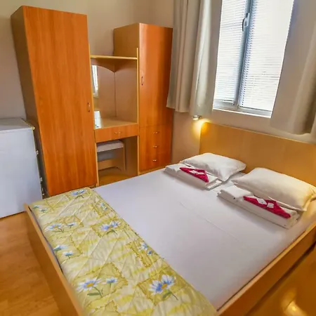 Penzion Dom Mladenovi 4*