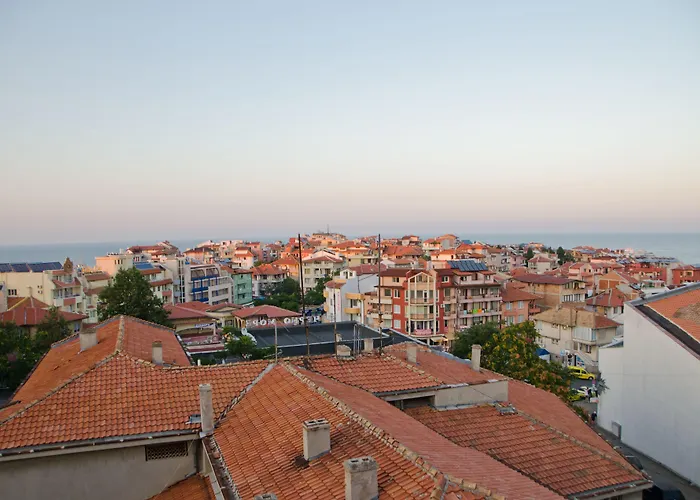 Konukevi Dom Mladenovi 3*